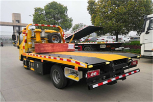 五通桥区道路救援拖车报价