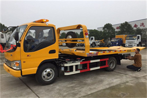 五通桥区哪里有拖车服务