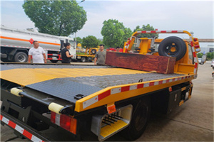 五通桥区附近拖车电话号码服务