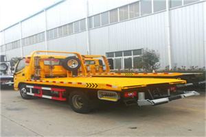 五通桥区附近拖车救援搭电